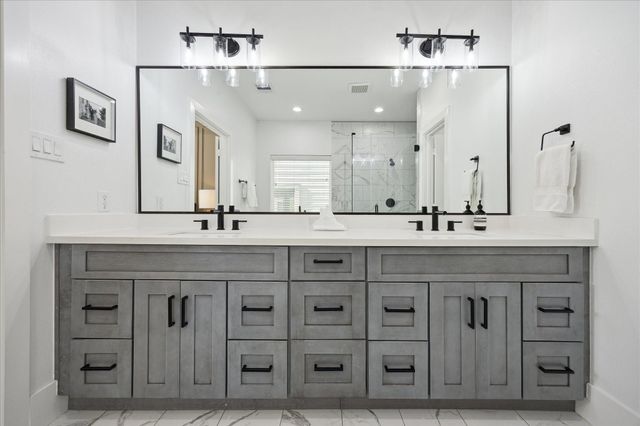 2212 Berry Street, Houston, TX 77004