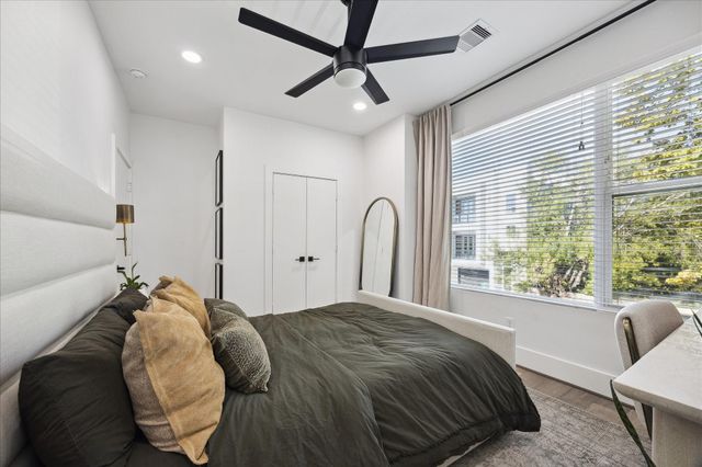 2212 Berry Street, Houston, TX 77004