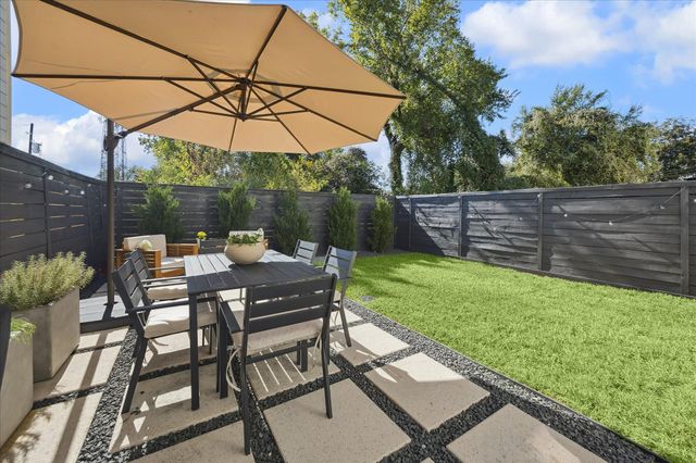 2212 Berry Street, Houston, TX 77004