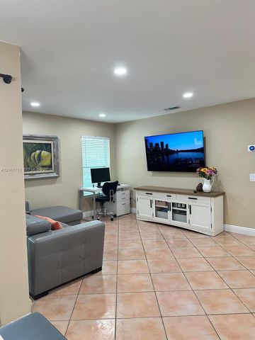 4810 SW 152nd Place H-87, Miami, FL 33185