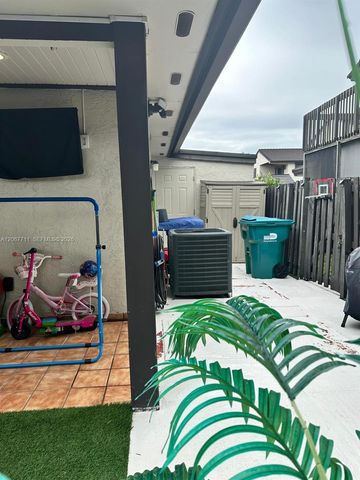 4810 SW 152nd Place H-87, Miami, FL 33185