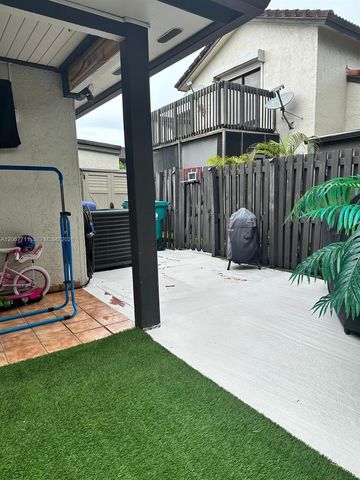 4810 SW 152nd Place H-87, Miami, FL 33185