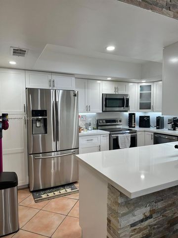 4810 SW 152nd Place H-87, Miami, FL 33185