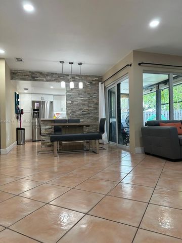 4810 SW 152nd Place H-87, Miami, FL 33185