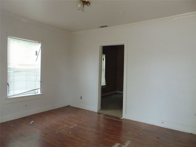 222 W Ohio Avenue, Dallas, TX 75224