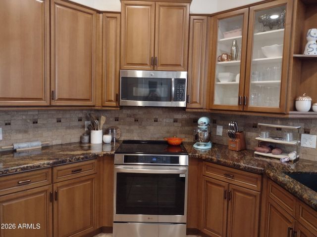 318 W Campo Bello Drive, Phoenix, AZ 85023