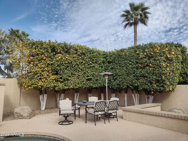 318 W Campo Bello Drive, Phoenix, AZ 85023