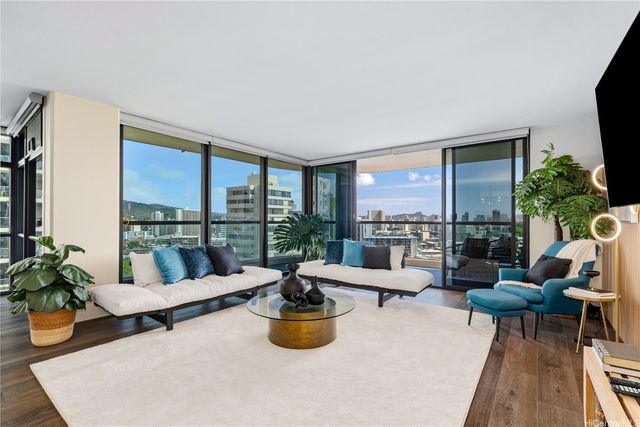 1015 Wilder Avenue 804, Honolulu, HI 96822