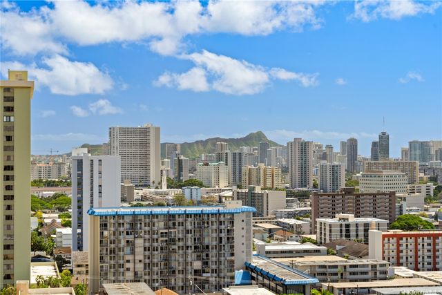 1015 Wilder Avenue 804, Honolulu, HI 96822