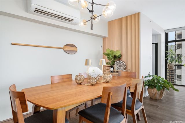 1015 Wilder Avenue 804, Honolulu, HI 96822