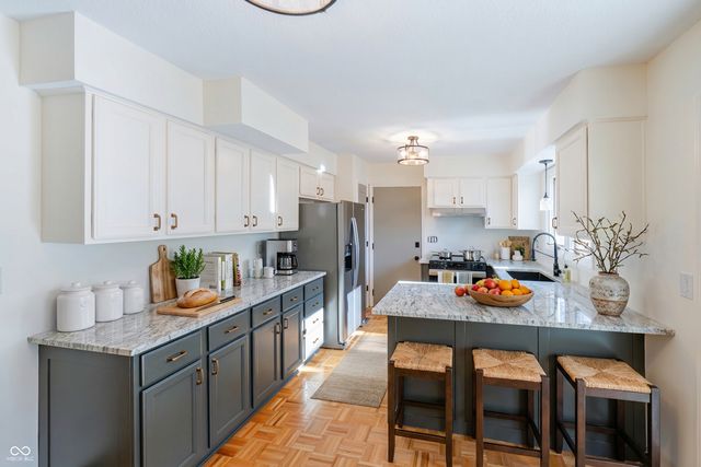 12482 Charing Cross Road, Carmel, IN 46033