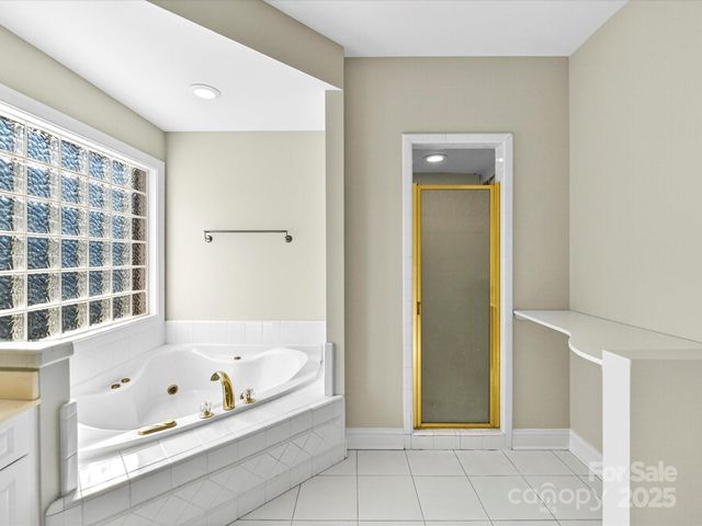 21410 Pinecrest Place, Cornelius, NC 28031