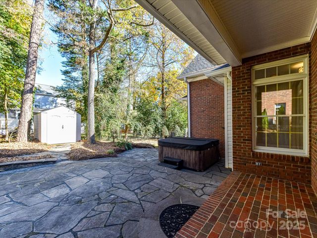 21410 Pinecrest Place, Cornelius, NC 28031