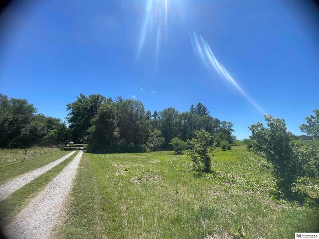 34517 Church Road, Louisville, NE 68037