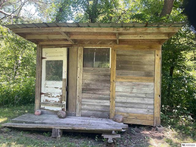 34517 Church Road, Louisville, NE 68037