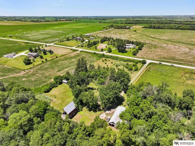 34517 Church Road, Louisville, NE 68037