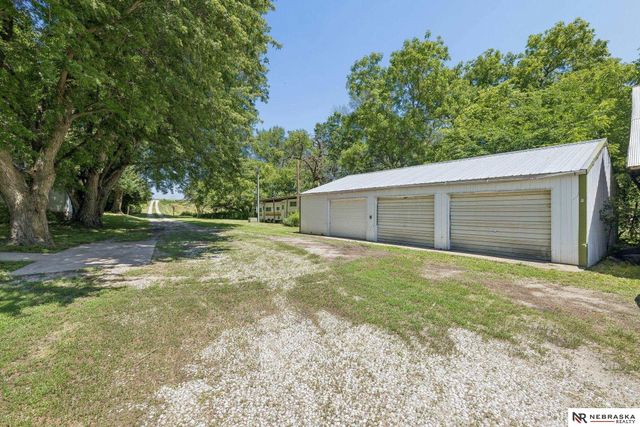 34517 Church Road, Louisville, NE 68037