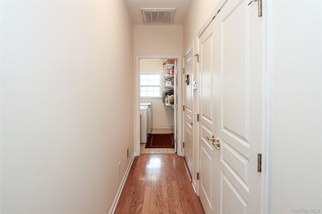 10 Louden Loop, Mount Sinai, NY 11766