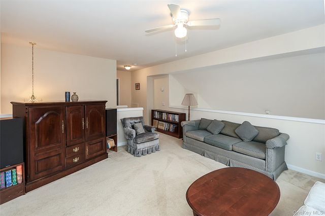 10 Louden Loop, Mount Sinai, NY 11766