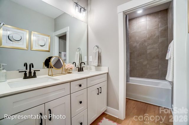 1321 Knob Creek Drive, Gastonia, NC 28054