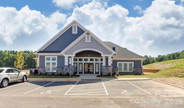 1321 Knob Creek Drive, Gastonia, NC 28054