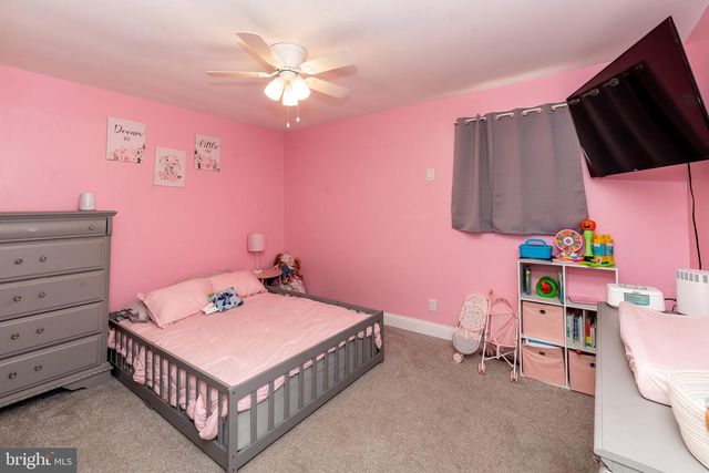 1207 TURNERVILLE RD, Pine Hill, NJ 08021