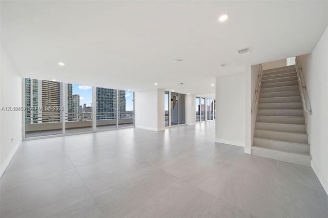 555 NE 34th St PH4, Miami, FL 33137