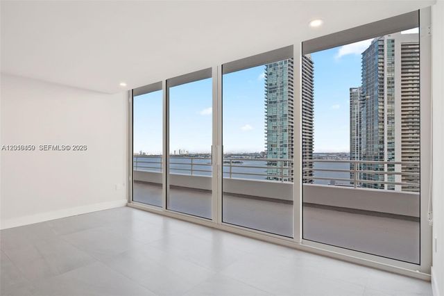 555 NE 34th St PH4, Miami, FL 33137