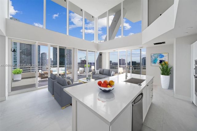 555 NE 34th St PH4, Miami, FL 33137