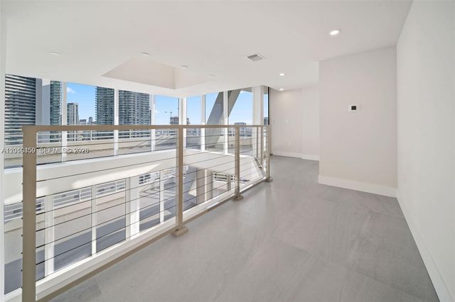 555 NE 34th St PH4, Miami, FL 33137