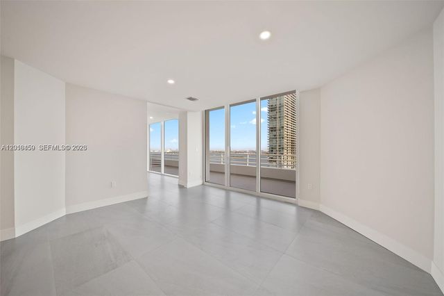 555 NE 34th St PH4, Miami, FL 33137