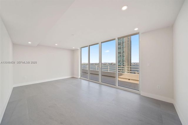 555 NE 34th St PH4, Miami, FL 33137