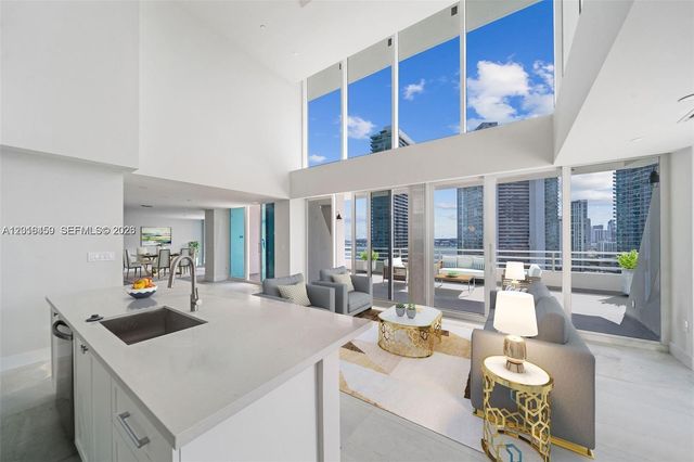 555 NE 34th St PH4, Miami, FL 33137