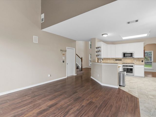 2878 Ridgedale Drive, Lewisville, TX 75067