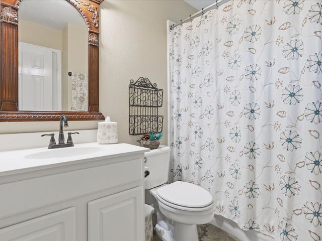 2878 Ridgedale Drive, Lewisville, TX 75067