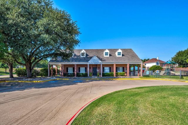 2878 Ridgedale Drive, Lewisville, TX 75067