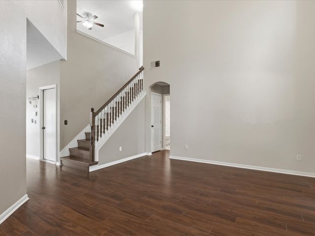 2878 Ridgedale Drive, Lewisville, TX 75067