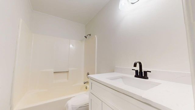 741 Lake Terrace Dr, Nashville, TN 37217