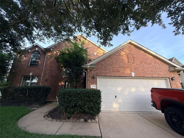 2144 Brittany Colony Drive, League City, TX 77573