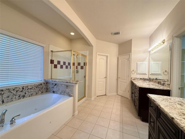 2144 Brittany Colony Drive, League City, TX 77573