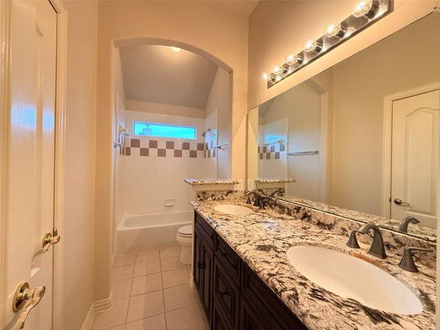 2144 Brittany Colony Drive, League City, TX 77573