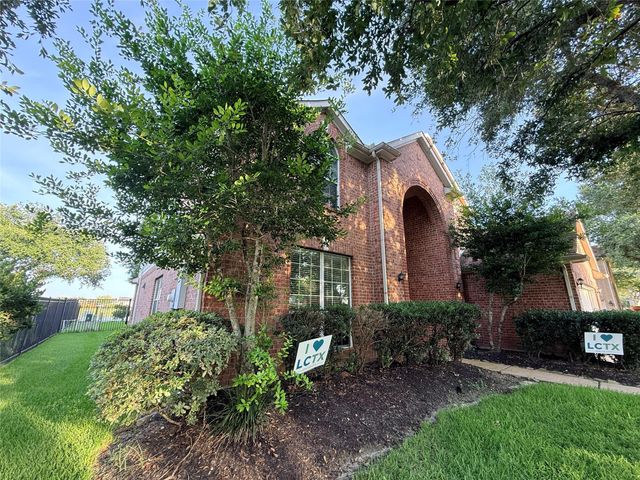 2144 Brittany Colony Drive, League City, TX 77573