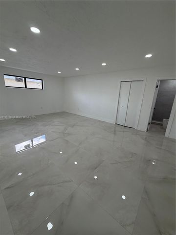 11615 SW 142nd Ter, Miami, FL 33176