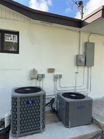 11615 SW 142nd Ter, Miami, FL 33176