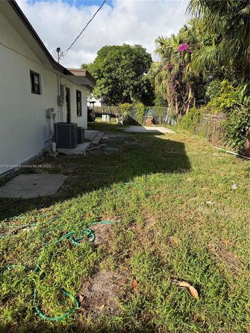 11615 SW 142nd Ter, Miami, FL 33176