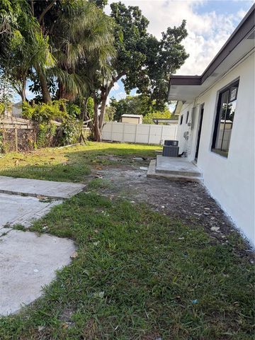 11615 SW 142nd Ter, Miami, FL 33176