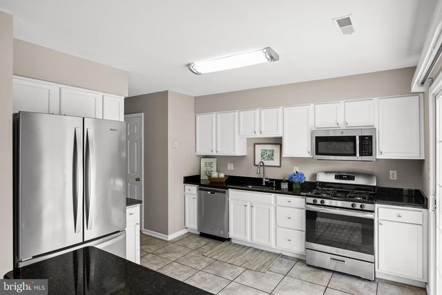 2301 GRAMERCY WAY, Mount Laurel, NJ 08054