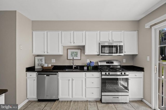 2301 GRAMERCY WAY, Mount Laurel, NJ 08054