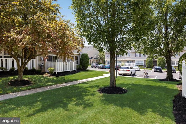 2301 GRAMERCY WAY, Mount Laurel, NJ 08054