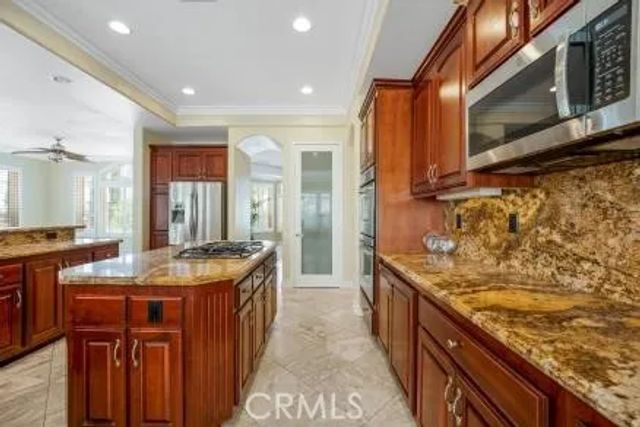 27355 Stonehenge Circle, Hemet, CA 92544